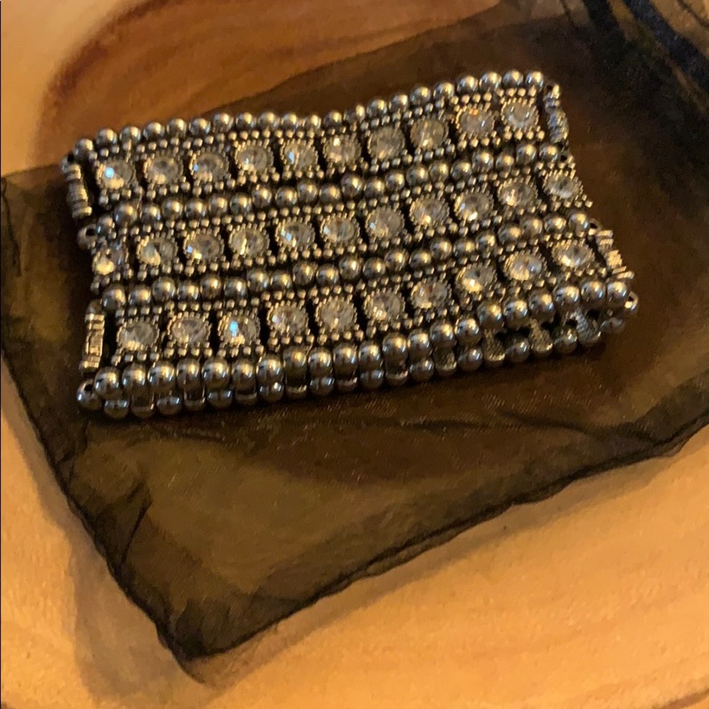 Beautiful silver, sparkly bracelet Fabulous! NEW!